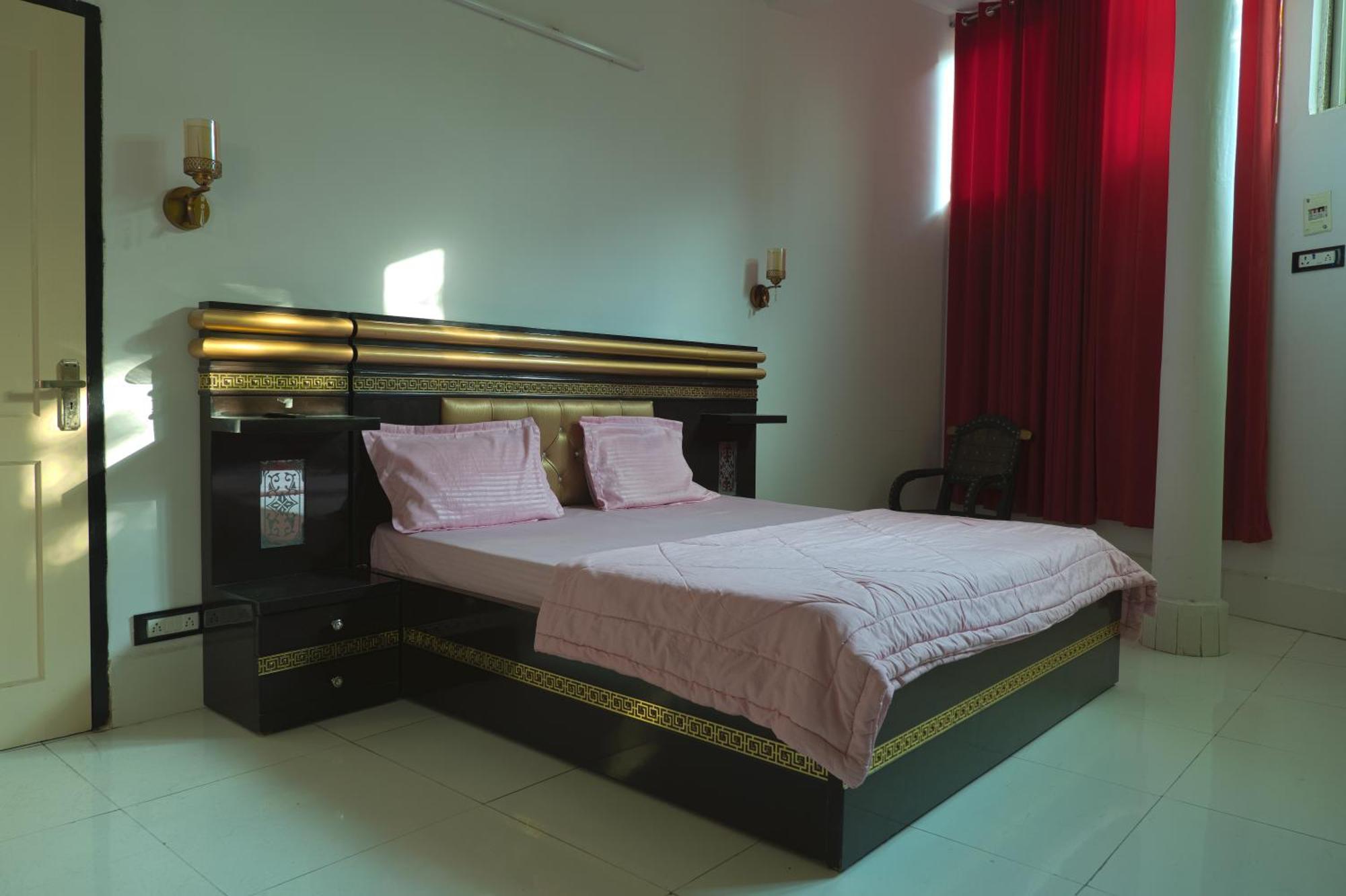 Embassy Suites Új-Delhi Kültér fotó