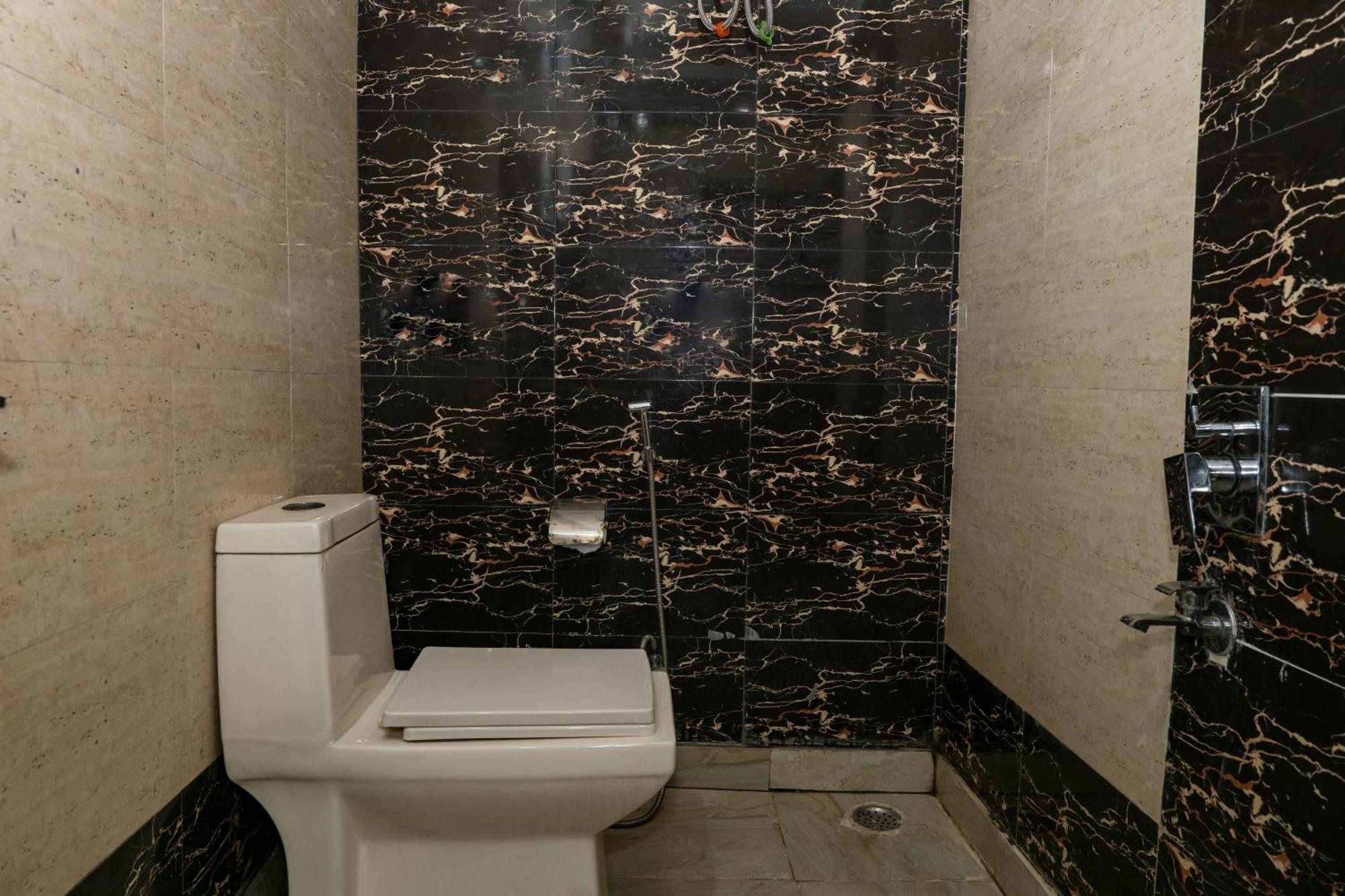 Embassy Suites Új-Delhi Kültér fotó